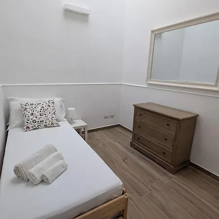 Casa Vincenza Apartment *